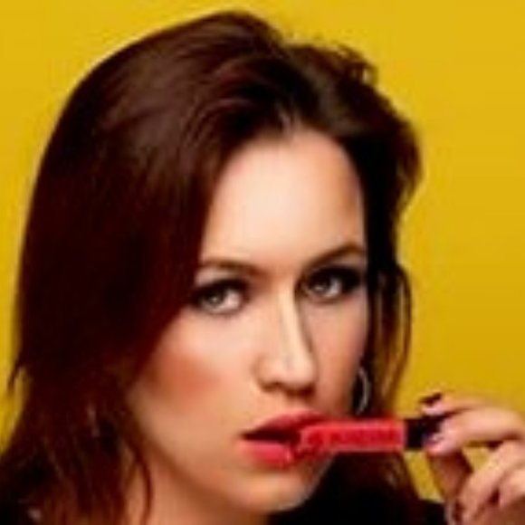 Meet your Posher, Kristi - Picture 1 of 3